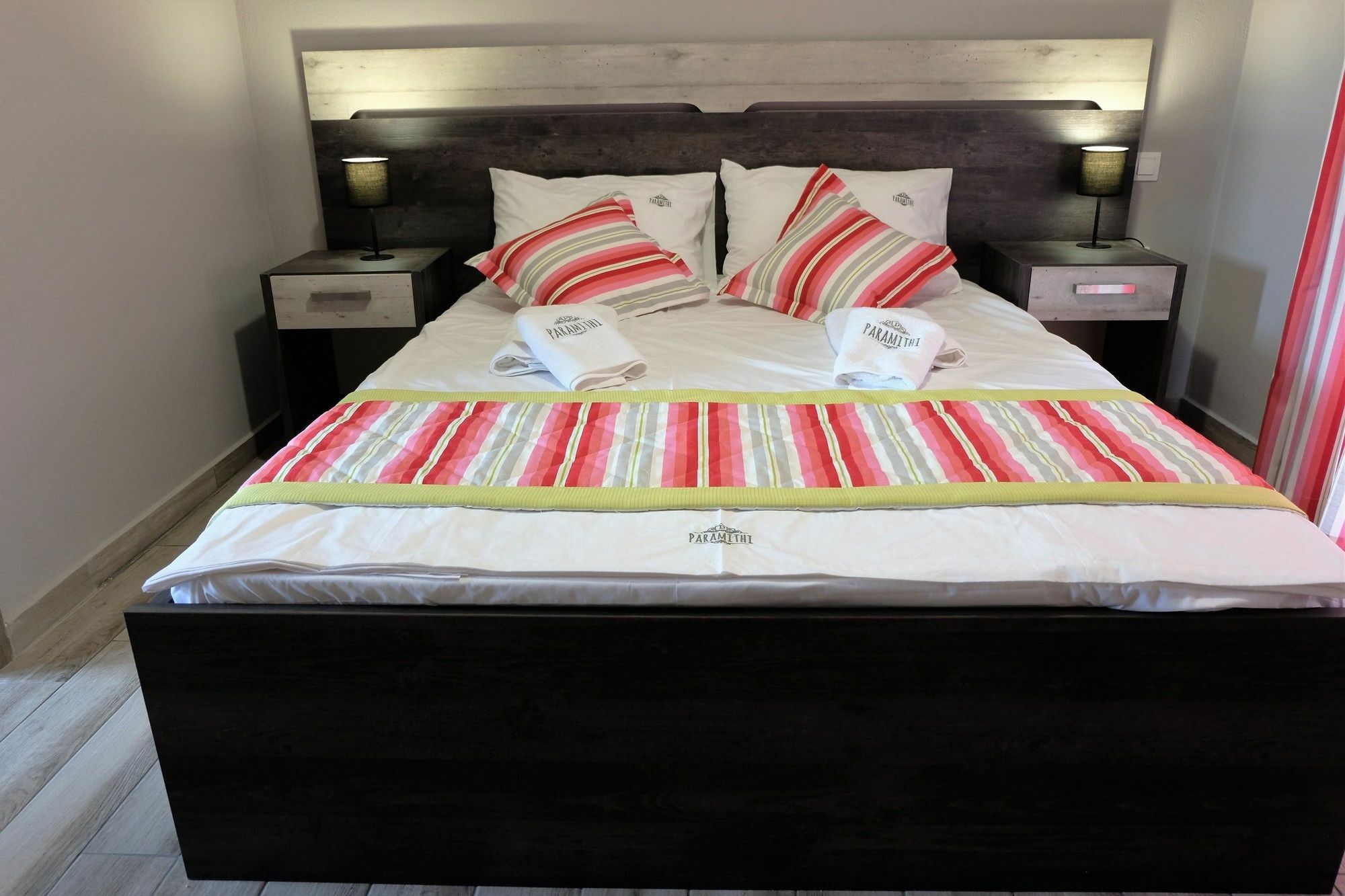 Paramithi Luxury Apartments 尼基季 外观 照片