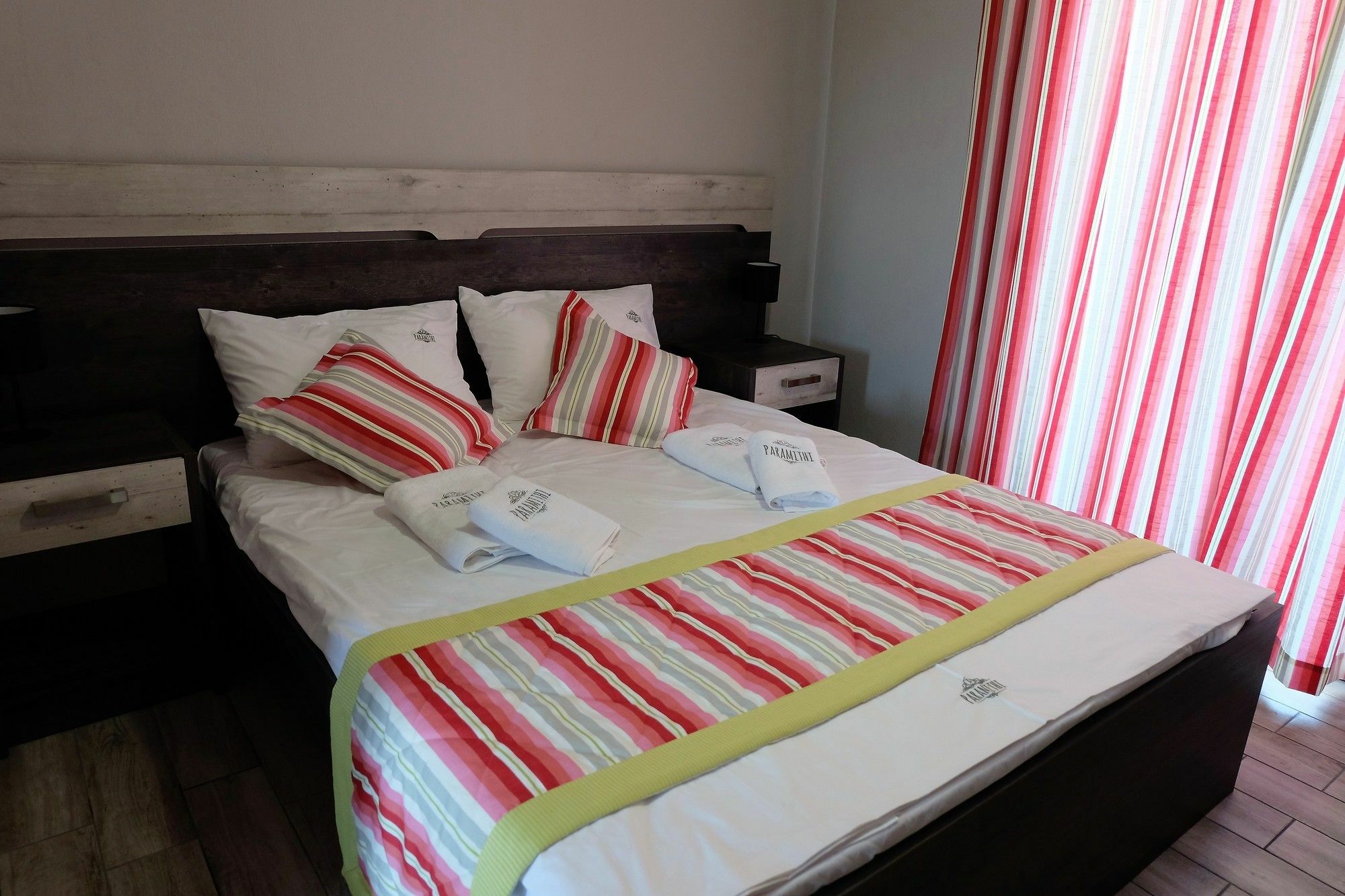 Paramithi Luxury Apartments 尼基季 外观 照片